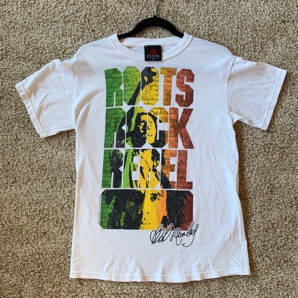 Tops - Bob Marley T-Shirt Small